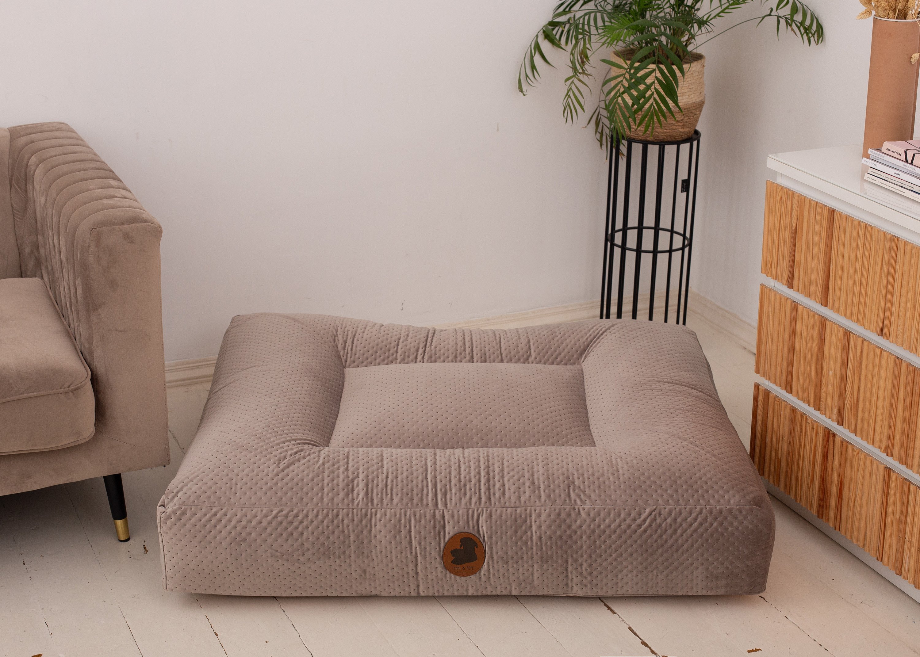 Wau-Bed Dot Taupe Eckig M (100x80cm)