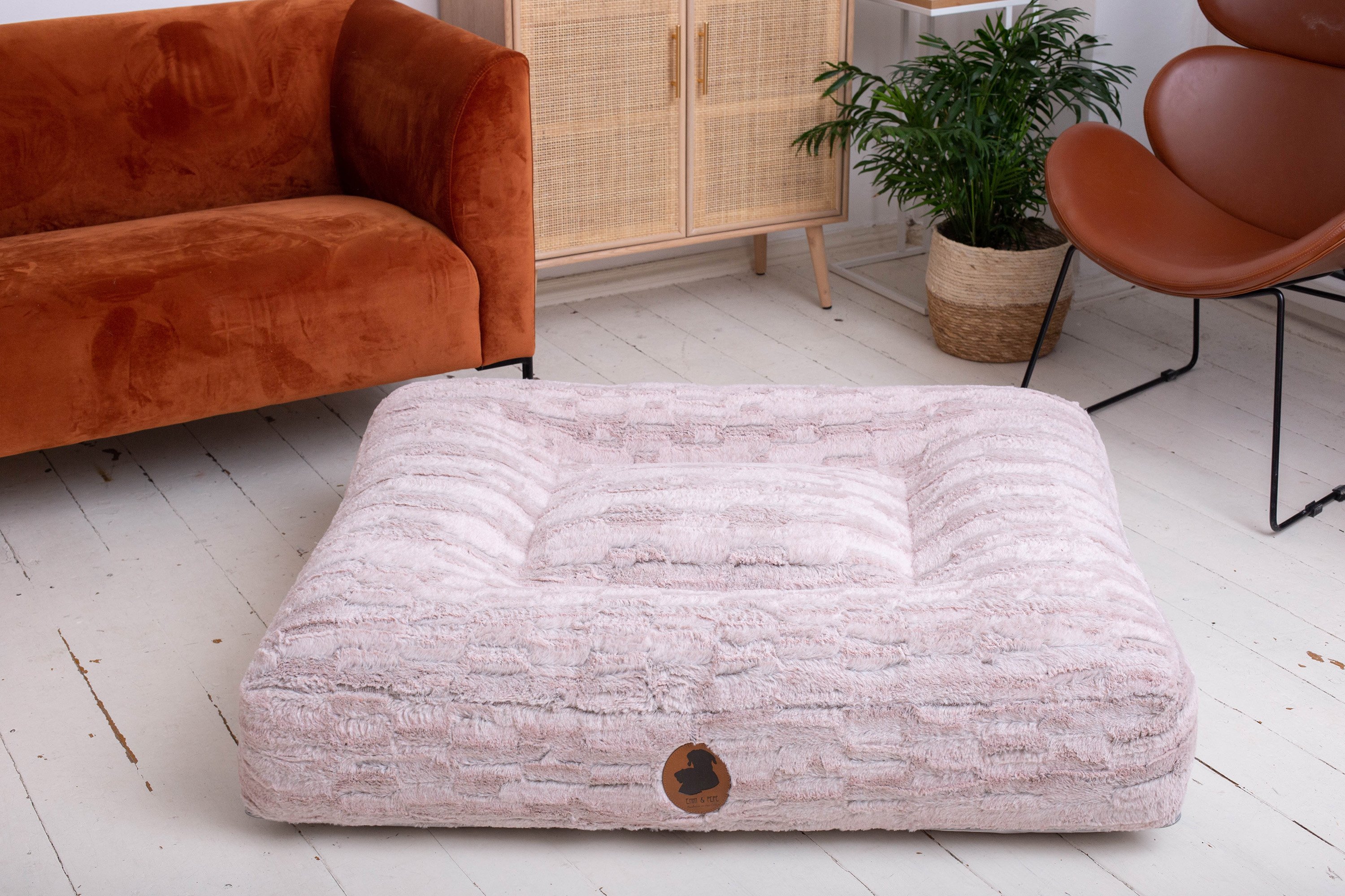 Wau-Bed Cuddle Rosa Oval L (120x100cm)