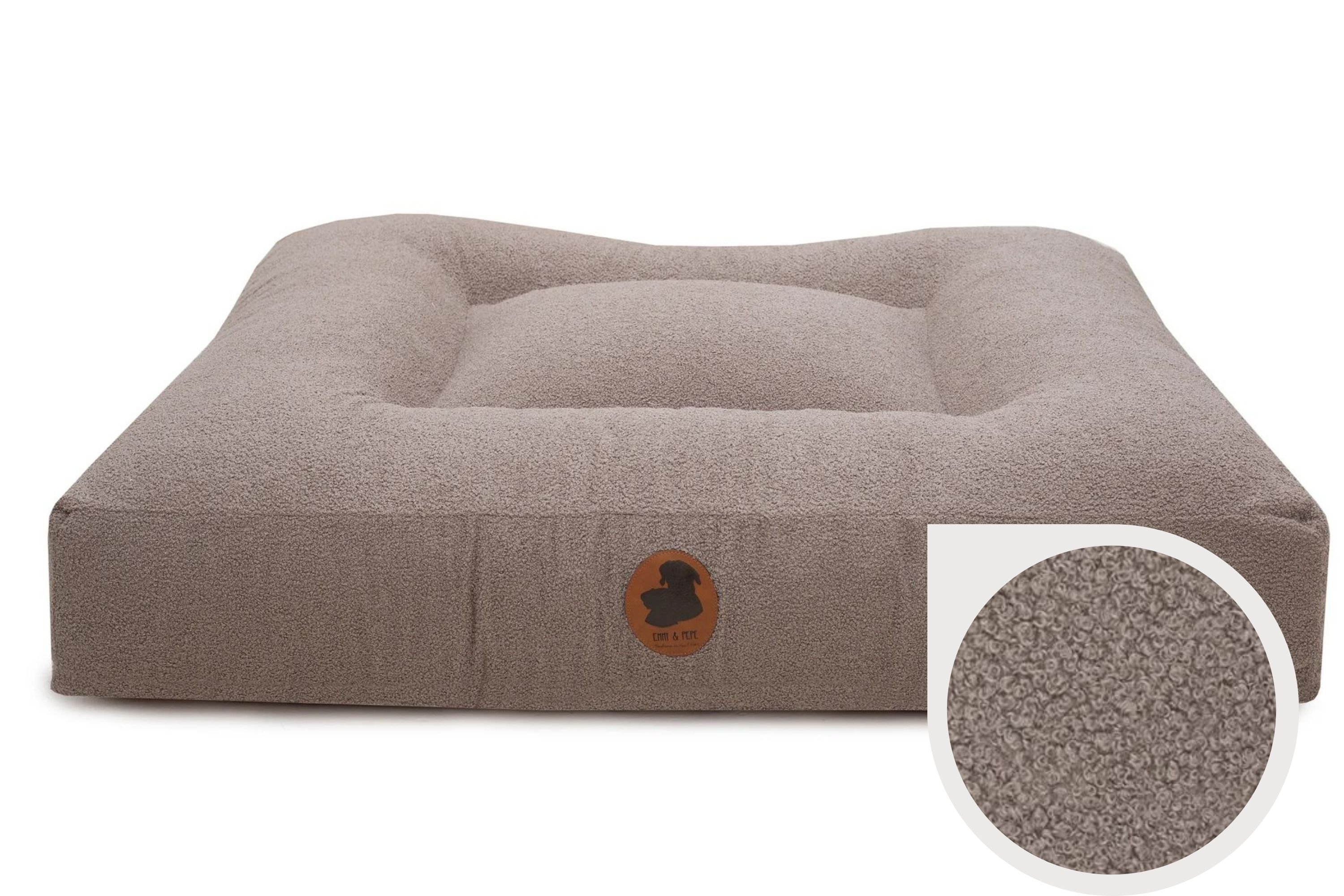 Wau-Bed Teddy Taupe Oval S (80x60cm)